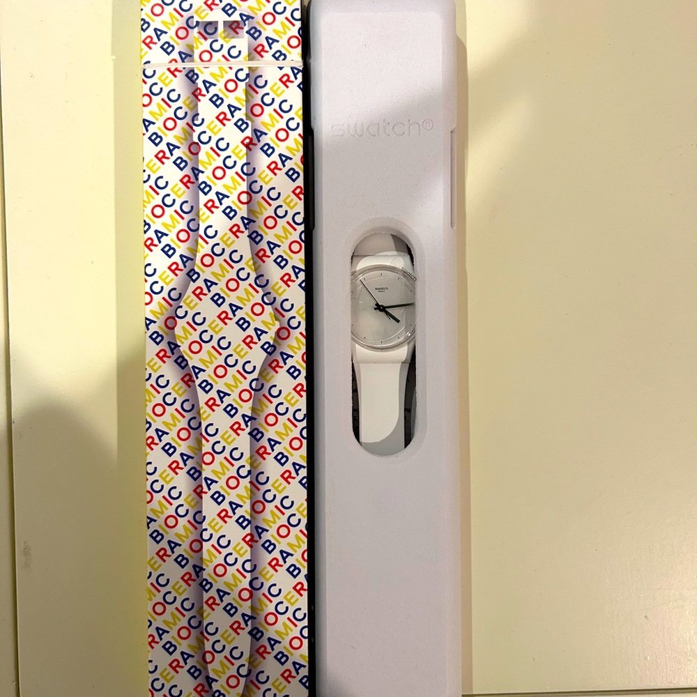 BRAND NEW Swatch White Watch